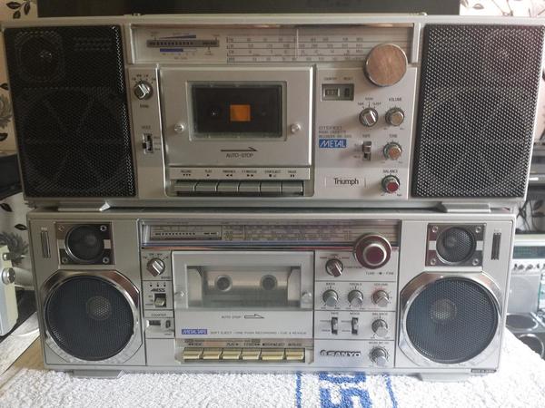 Triumph RR-3005 Stereo Radio Cassette Recorder - June 2016 [25)