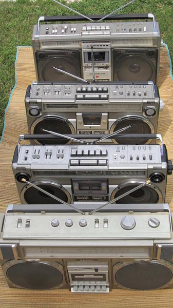 Back to Sharp GF-9494 GF-9292 GF-9191 Crown CSC-950 boombox front