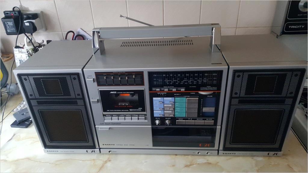 10 Sanyo C 20.jpg