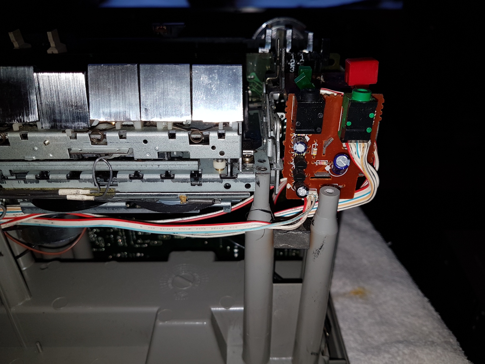 Aiwa CA-R80 Compo System - October 2018 (5).jpg