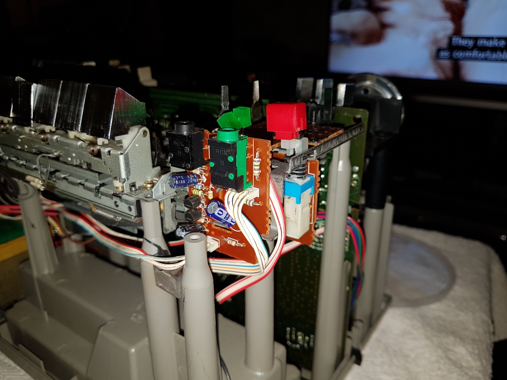 Aiwa CA-R80 Compo System - October 2018 (6).jpg
