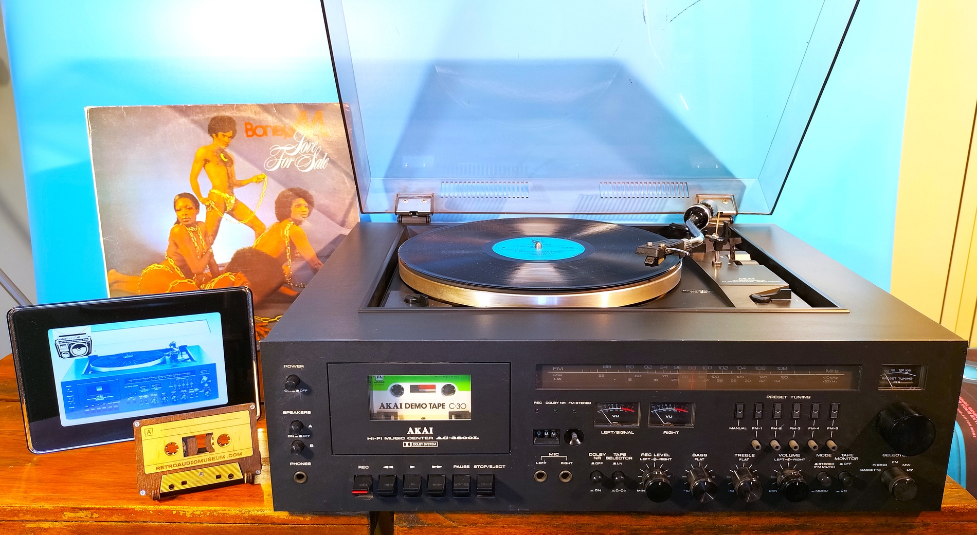 AKAI03.jpg