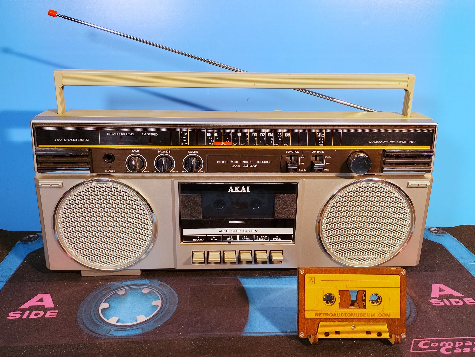 Akai03.jpg