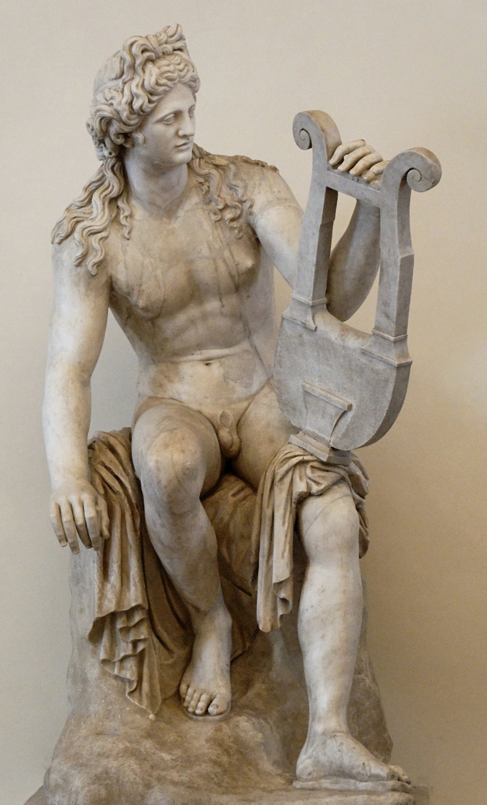 Apollo_Kitharoidos_Altemps_Inv8594.jpg