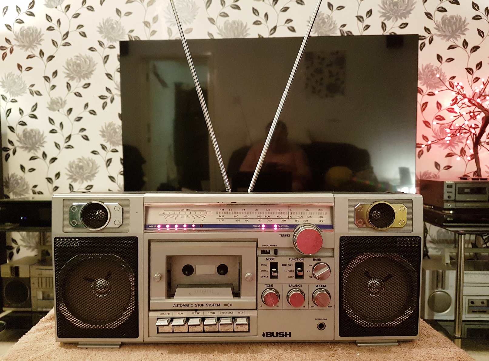 Bush 7080 Stereo Radio Recorder - February 2018 (15).jpg