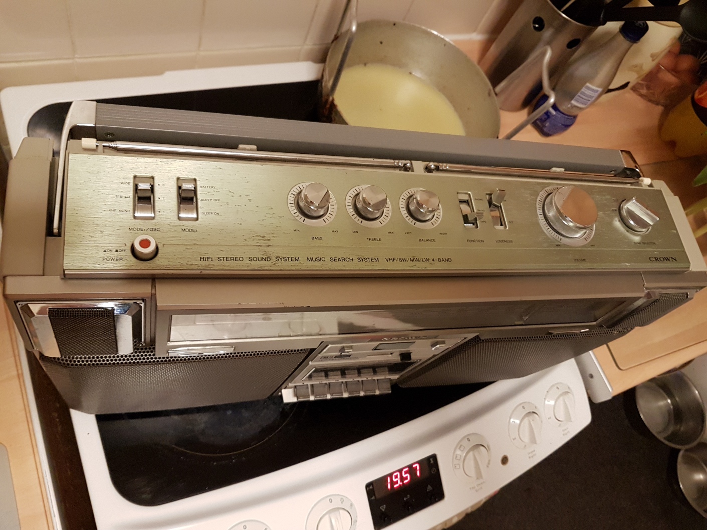 Crown CSC-960L Repair & Restore - March 2017 (16).jpg