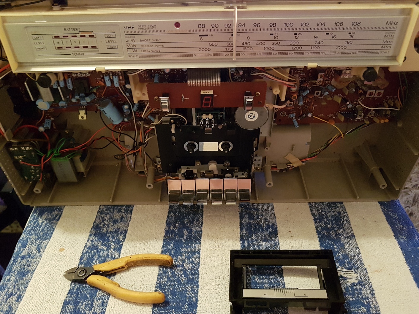Crown CSC-960L Repair & Restore - March 2017 (6).jpg