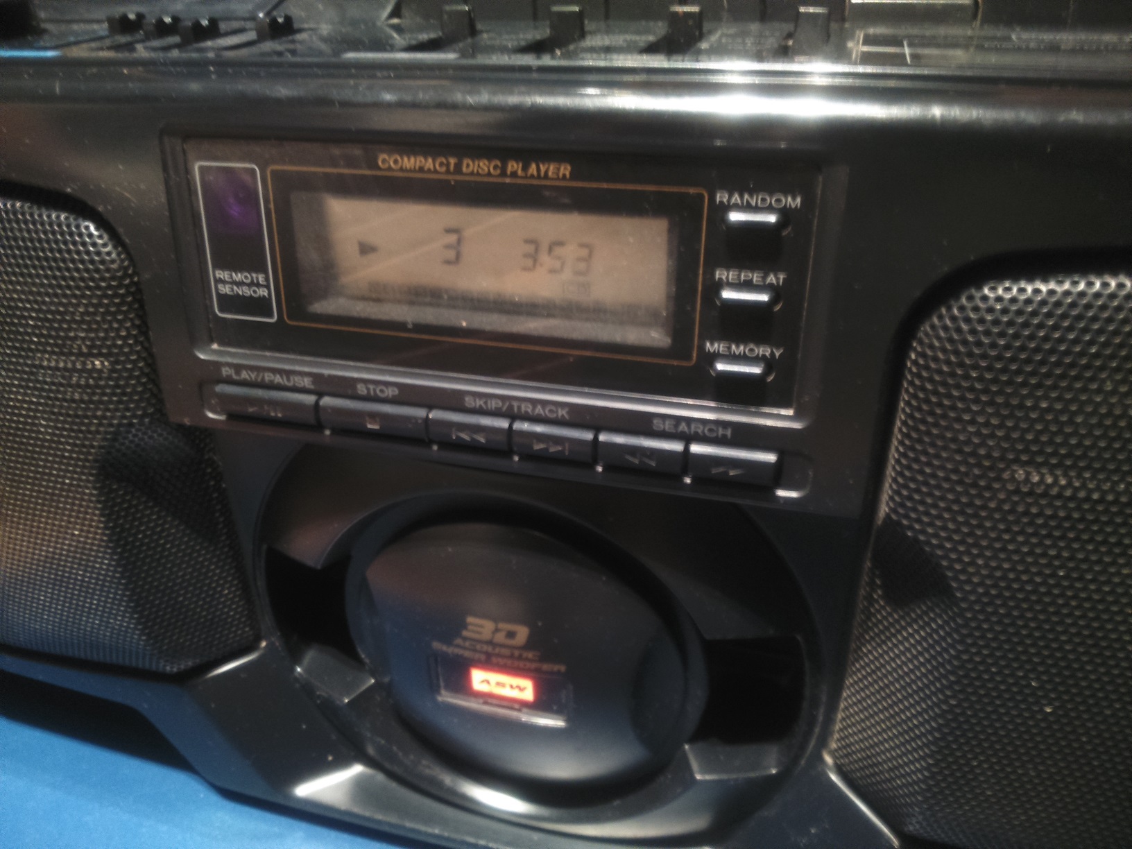 HITACHI  CX-W750W cd display.jpg
