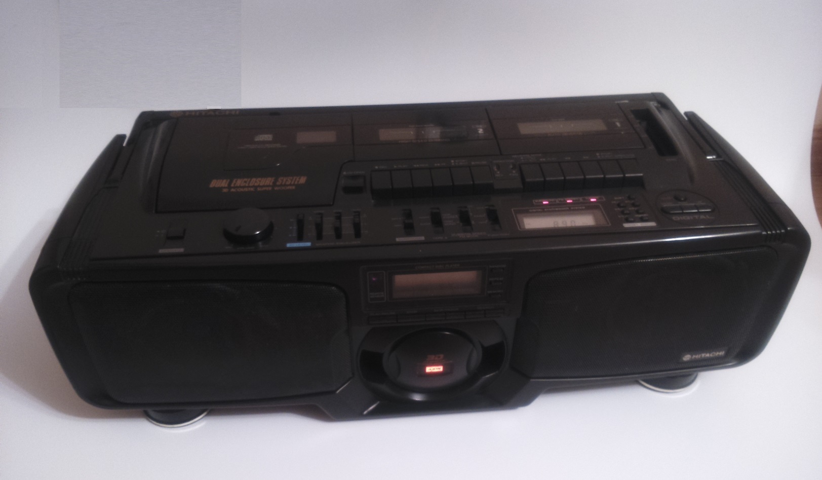 HITACHI  CX-W750W whole front.jpg