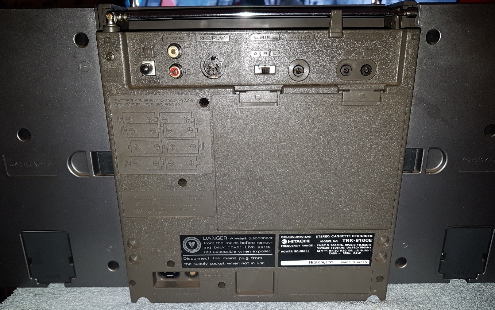 Hitachi TRK-9100E - February 2018 (9).jpg