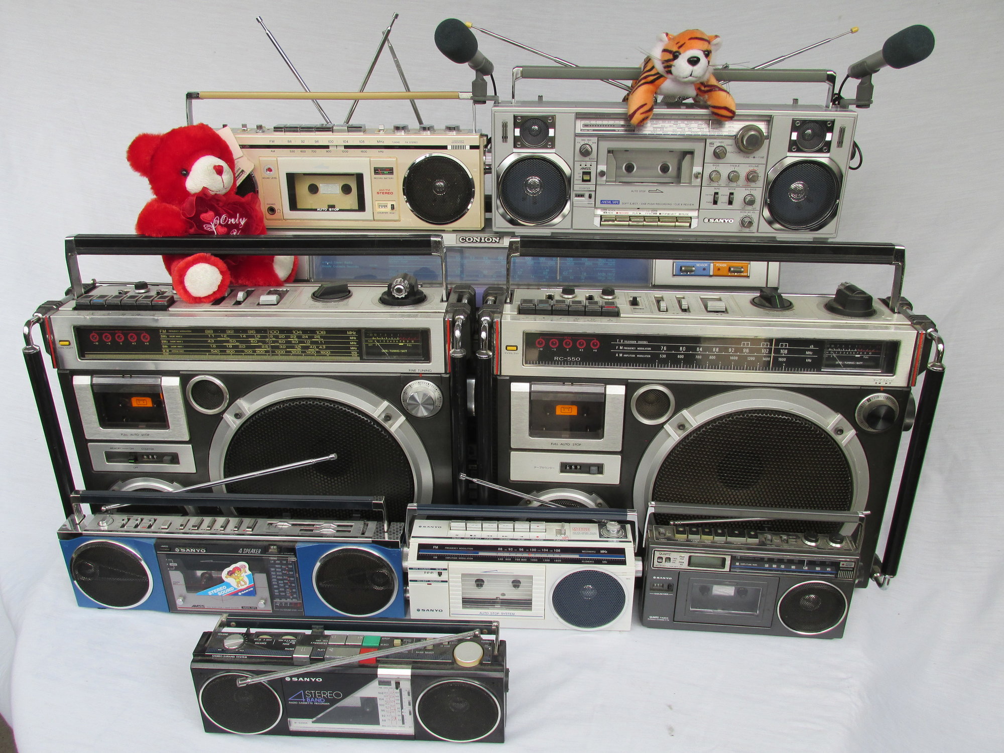 IMG_0189 jvc victor Sanyo boombox 550 7900.JPG