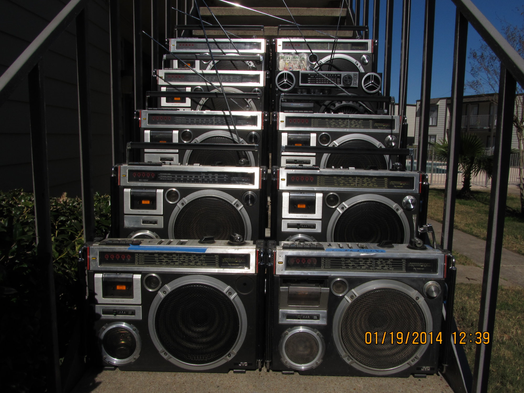 IMG_2071 4 Victor 5 JVC RC 550 Boombox9.JPG