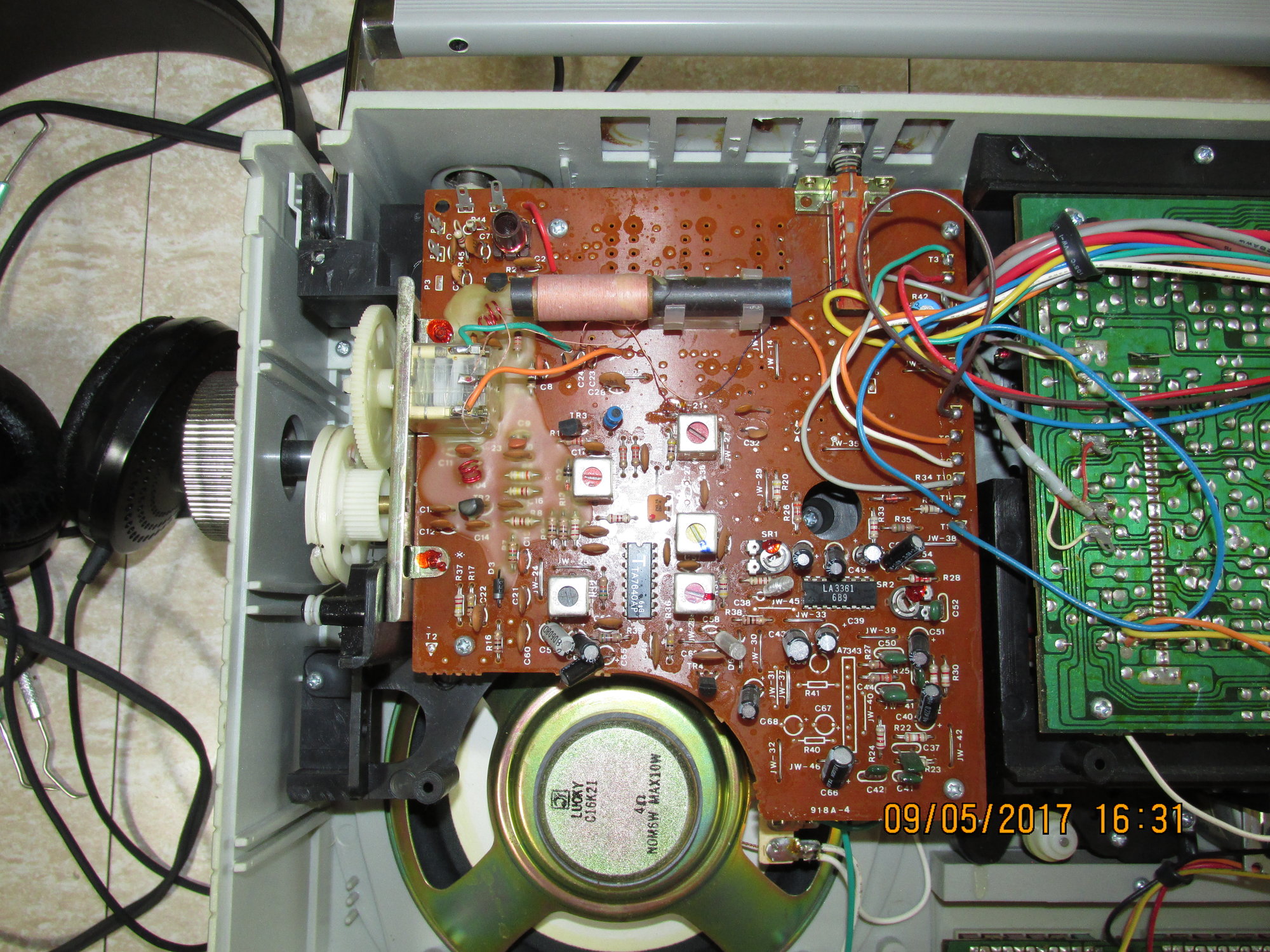 IMG_7341 tune side inside Lasonic TRC-918.JPG