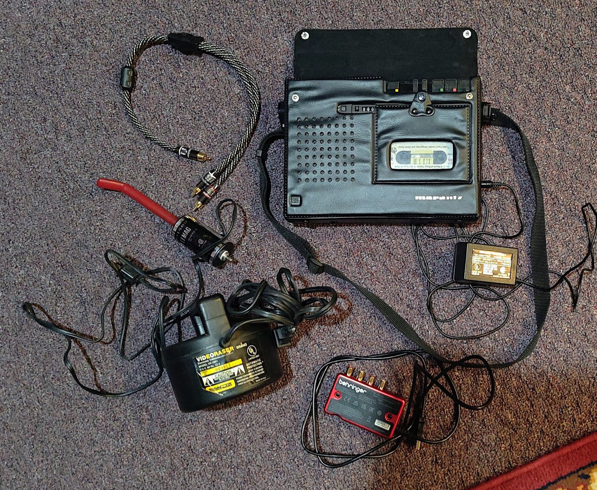 Marantz_PMD221_kit_Paul_2126x1744.jpg