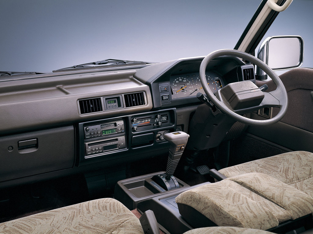 mitsubishi_delica_415528.jpg