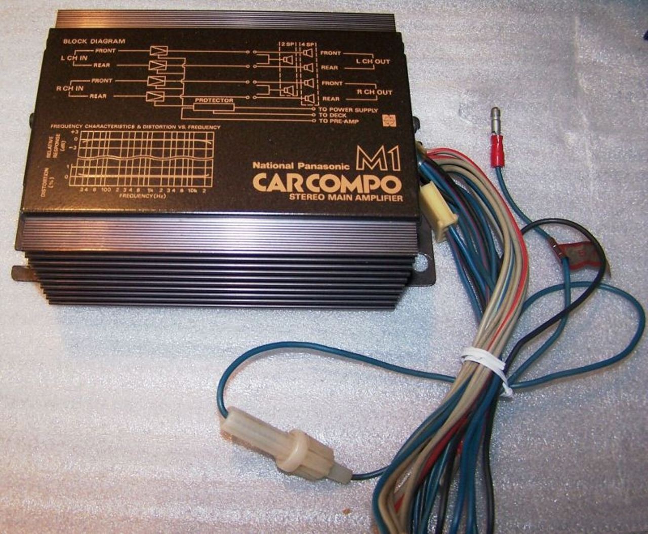 National_Panasonic_Component_Car_Stereo_2[1].jpg