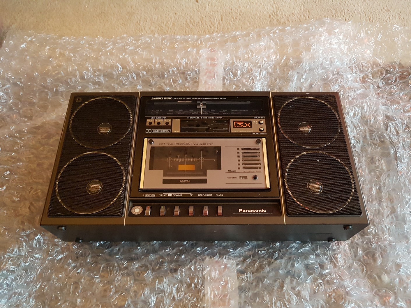 Panasonic RX-F32LE Radio Cassette Recorder - March 2017 (7).jpg