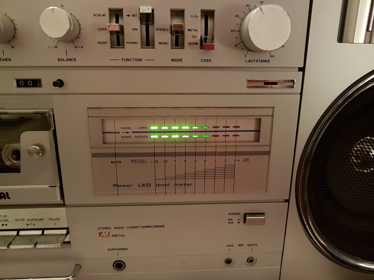 Restored Maximal 3040 Stereo Radio Cassette Recorder - February 2017 (11).jpg