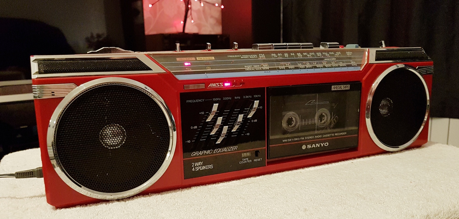 Sanyo M-7760K Stereo Radio Recorder Awaiting Handle Repair - May 2018 (4).jpg