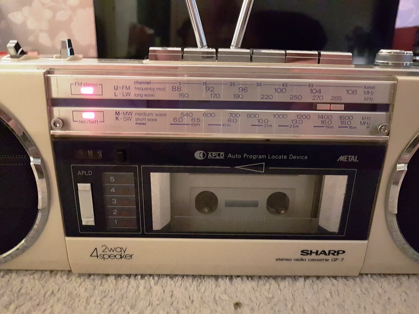 Sharp GF-7H Stereo Radio Recorder - August 2018 (14).jpg