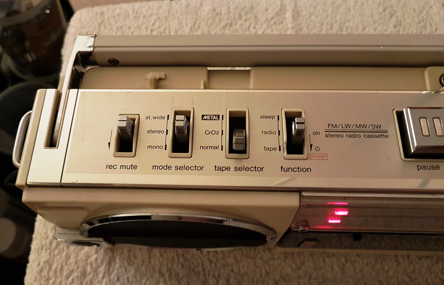 Sharp GF-7H Stereo Radio Recorder - August 2018 (16).jpg