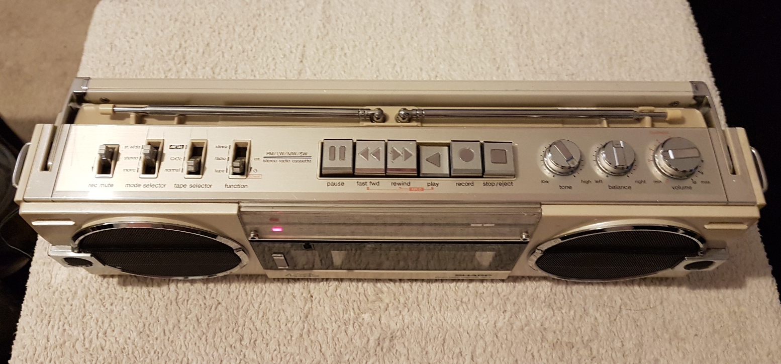 Sharp GF-7H Stereo Radio Recorder - August 2018 (20).jpg
