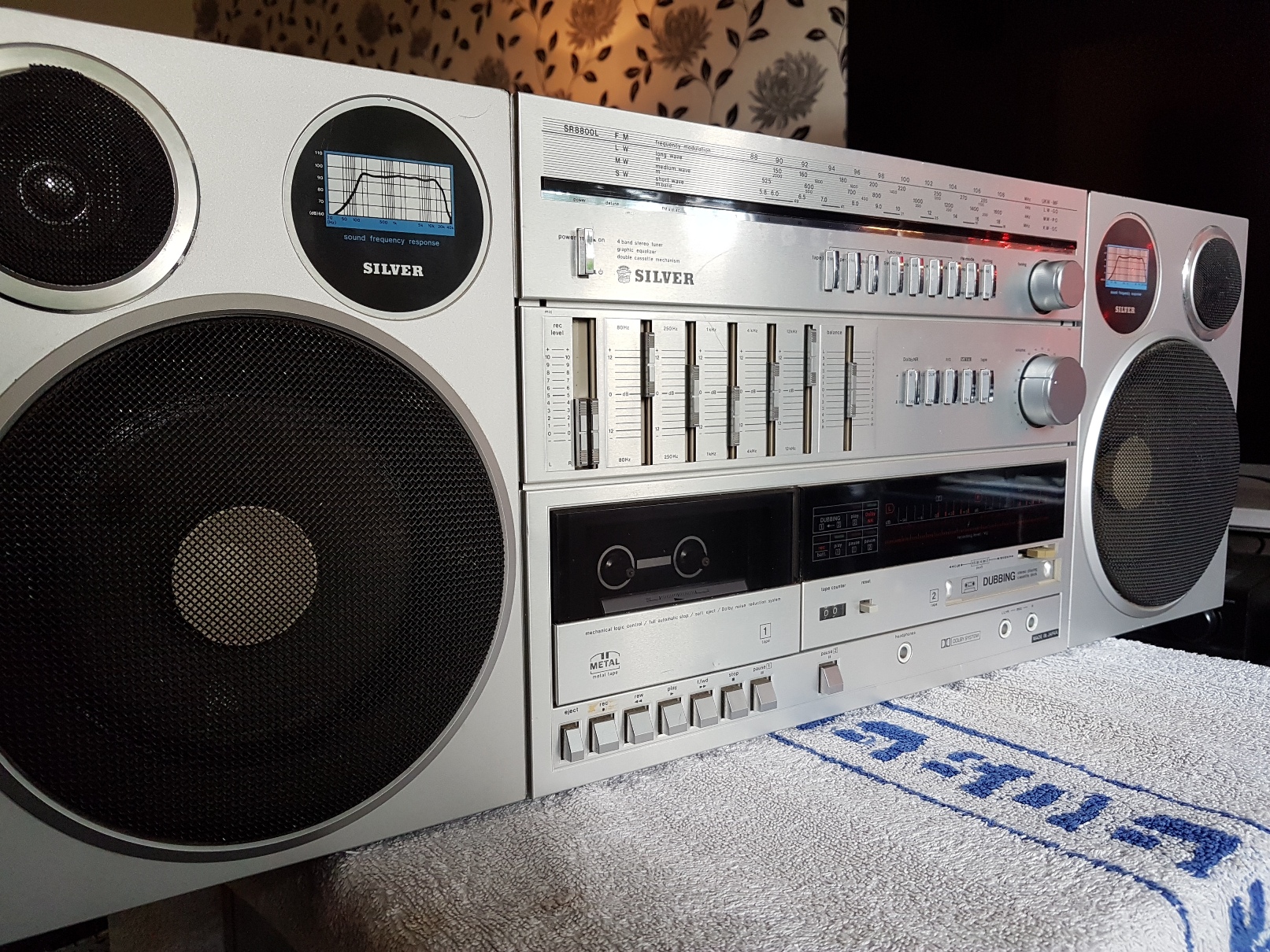 Silver SR-8800L Radio Recorder - May 2017 (21).jpg