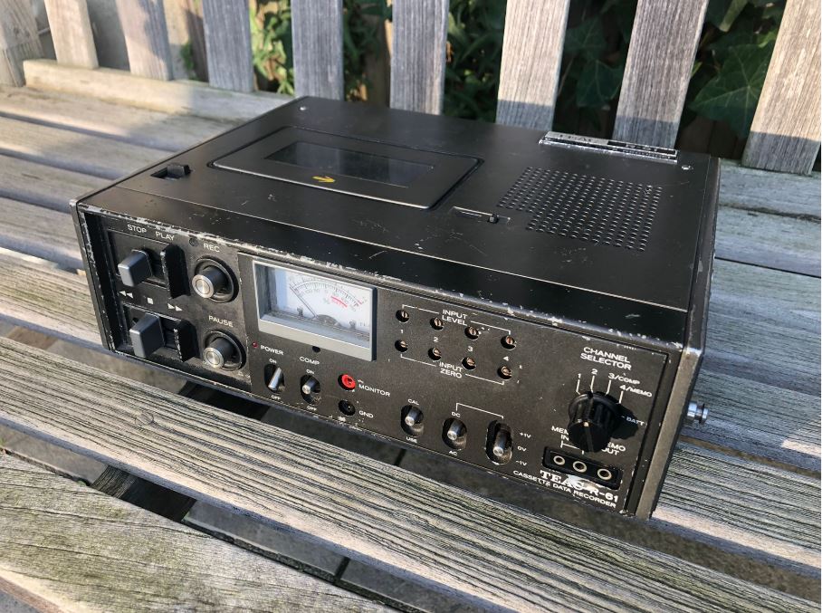 Teac R-61.JPG