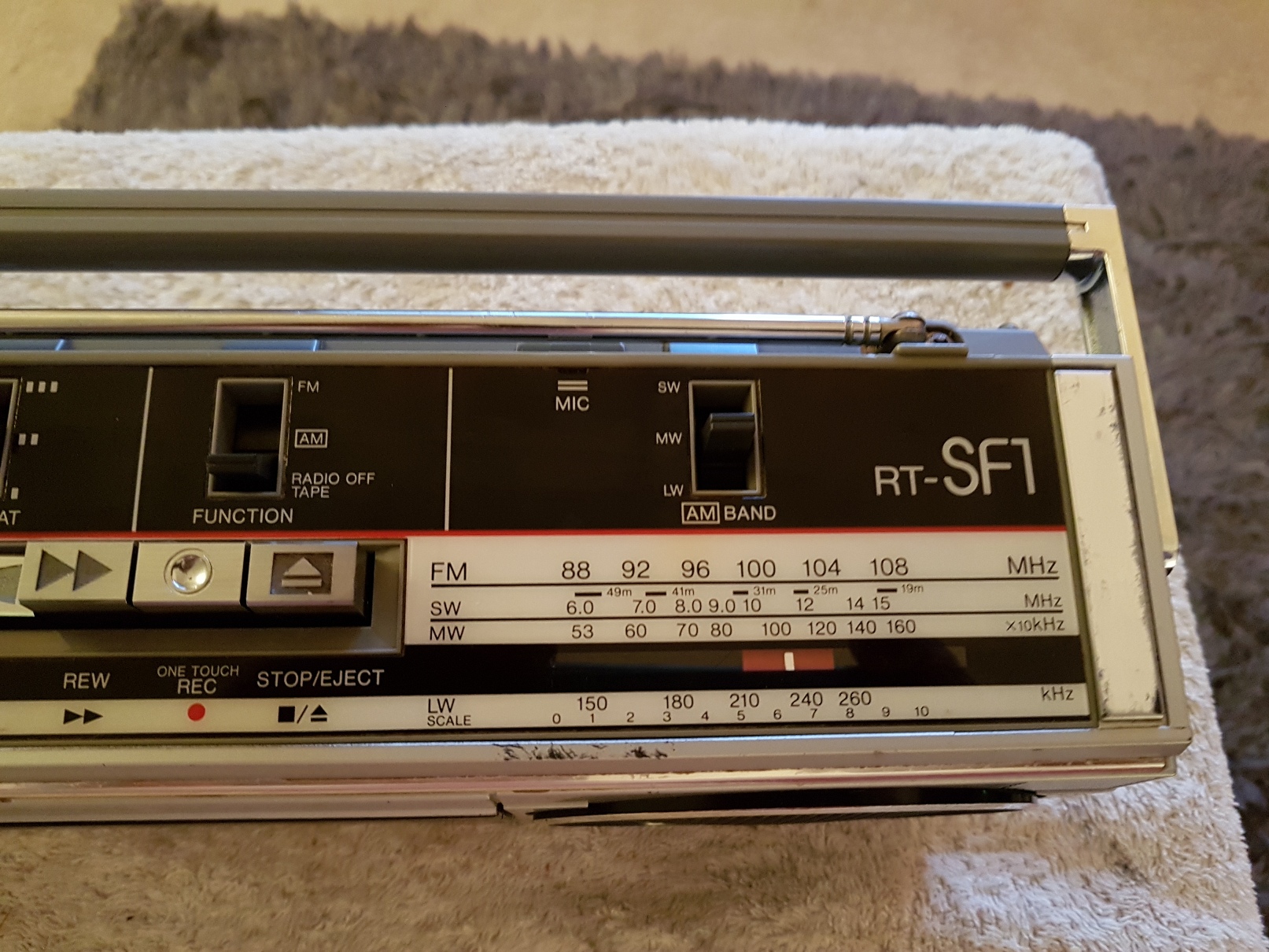 Toshiba RT-SF1 Radio Recorder - January 2017 (4).jpg
