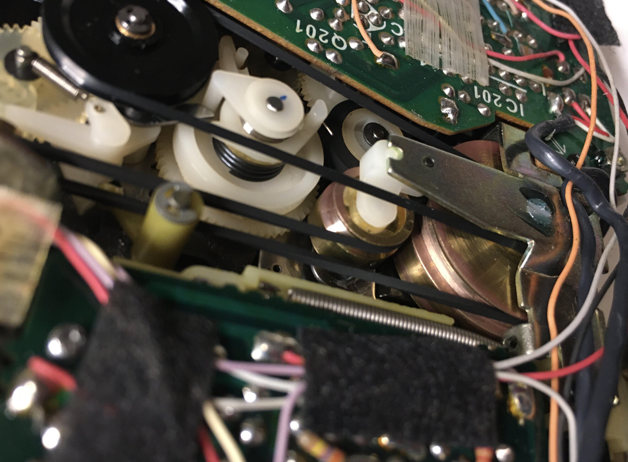walkman wm-3 capstan.jpg