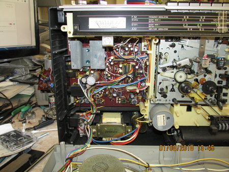 IMG_8992 Sharp GF-8585 X GF-8585X inside amplifier side.JPG