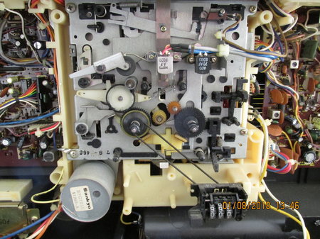 IMG_8994 Sharp GF-8585 X GF-8585X tar tape deck.JPG