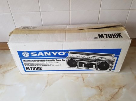 M7010K BOX.jpg