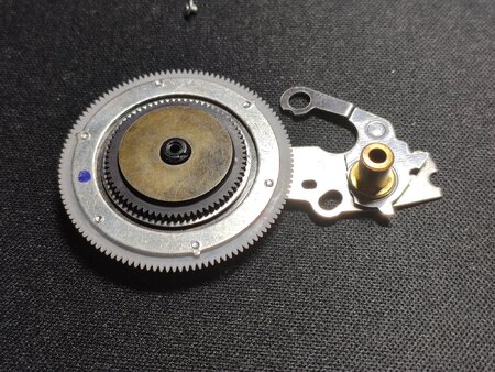 assembled gear + clutch.jpg