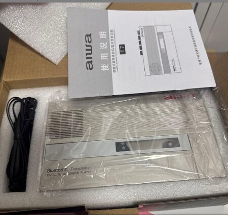 Aiwa T7 BT Walkman 2s.jpg