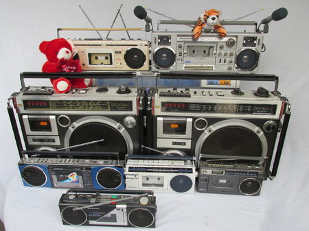 IMG_0189 jvc victor Sanyo boombox 550 7900.JPG
