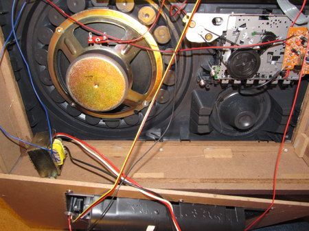 IMG_1933 TechnicalPro Boombox9 inside.JPG