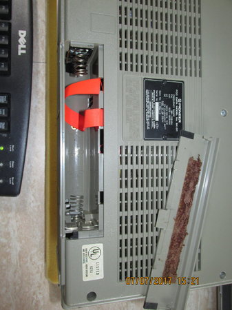 IMG_6729 Pioneer SK-31 9VDC battery compartment.JPG
