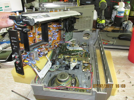 IMG_6761 Pioneer SK-31 9VDC lift chassis up.JPG