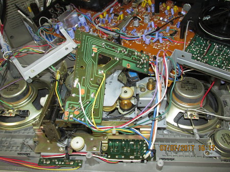 IMG_6763 Pioneer SK-31 9VDC circuit over deck.JPG