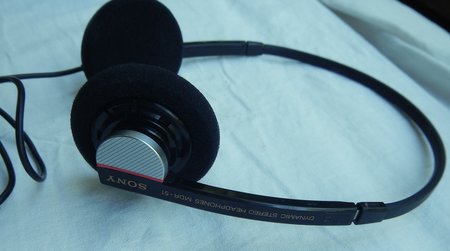 SONY_MDR_51_R.jpg