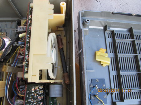 IMG_2245 AM Antenna Sharp GF-777 27 Febuary 2014 Inside back case.JPG