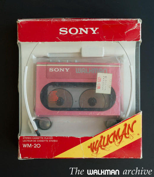 SONY Walkman WM-20 Pink 01