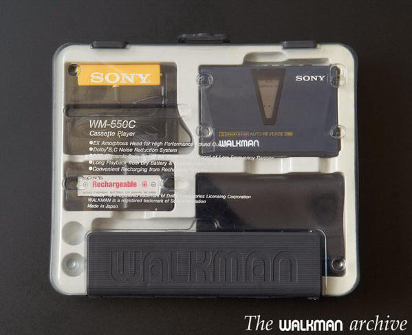 SONY Walkman WM-550C Boxed 01