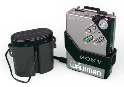 800px-Sony_Walkman_WM-2-420-90